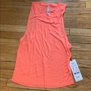 Alo yoga heat wave tank NWT size M sunburst color